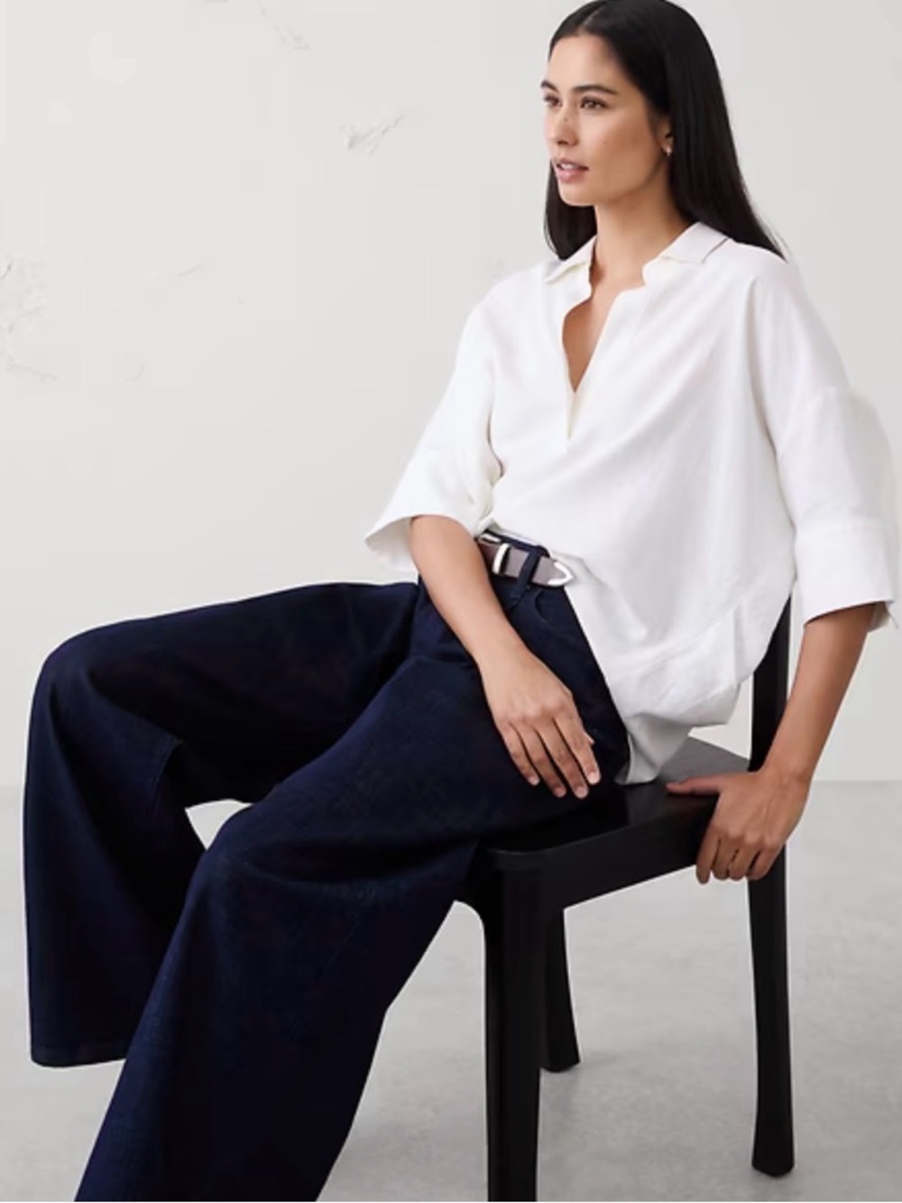 Banana Republic White Linen-Blend Drapey Popover V-Neck Top